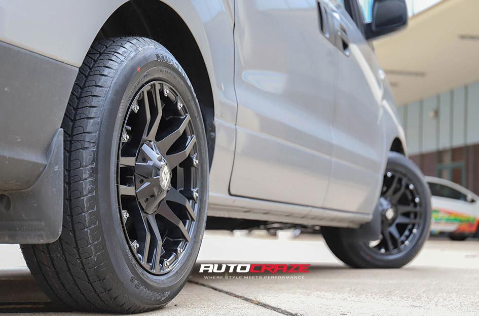 HYUNDAI-ILOAD-CLIFF-MATTE-BLACK